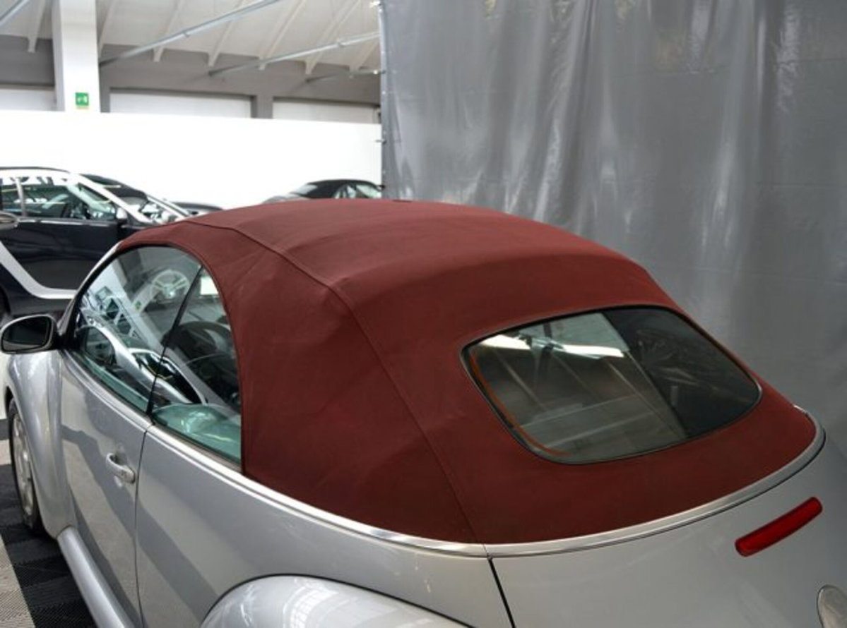 Volkswagen New Beetle Cabrio 16V (17)