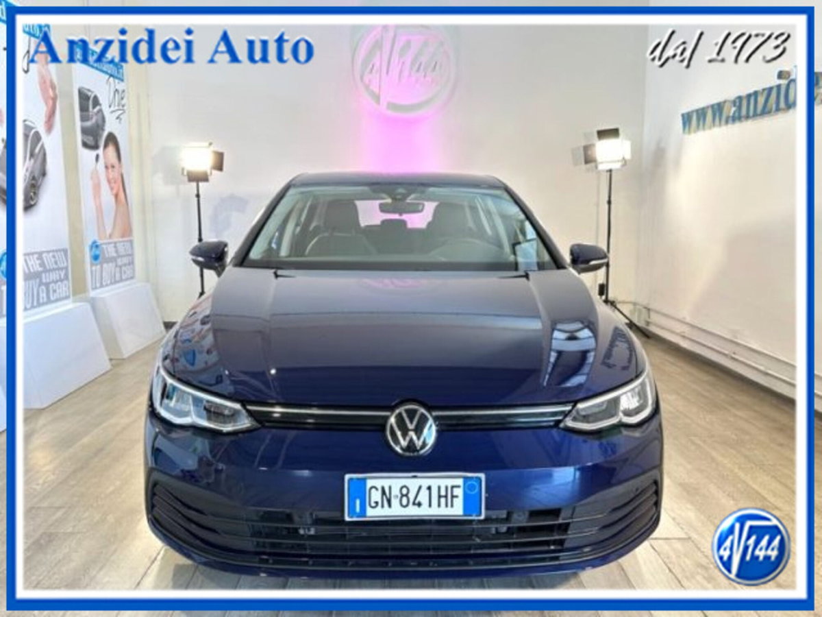 Volkswagen Golf Variant 1.0 eTSI EVO DSG Life (2)