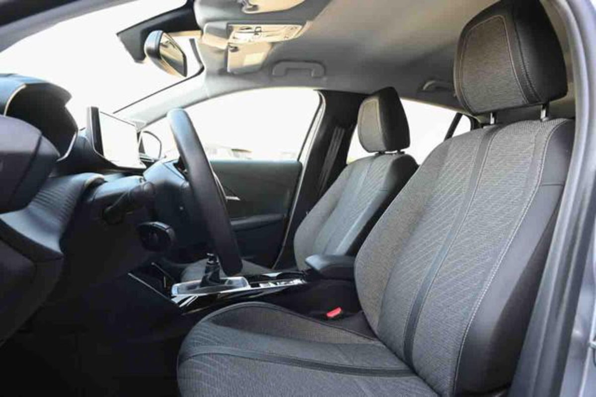 Peugeot 208 PureTech 100 Stop&Start 5 porte Allure (10)