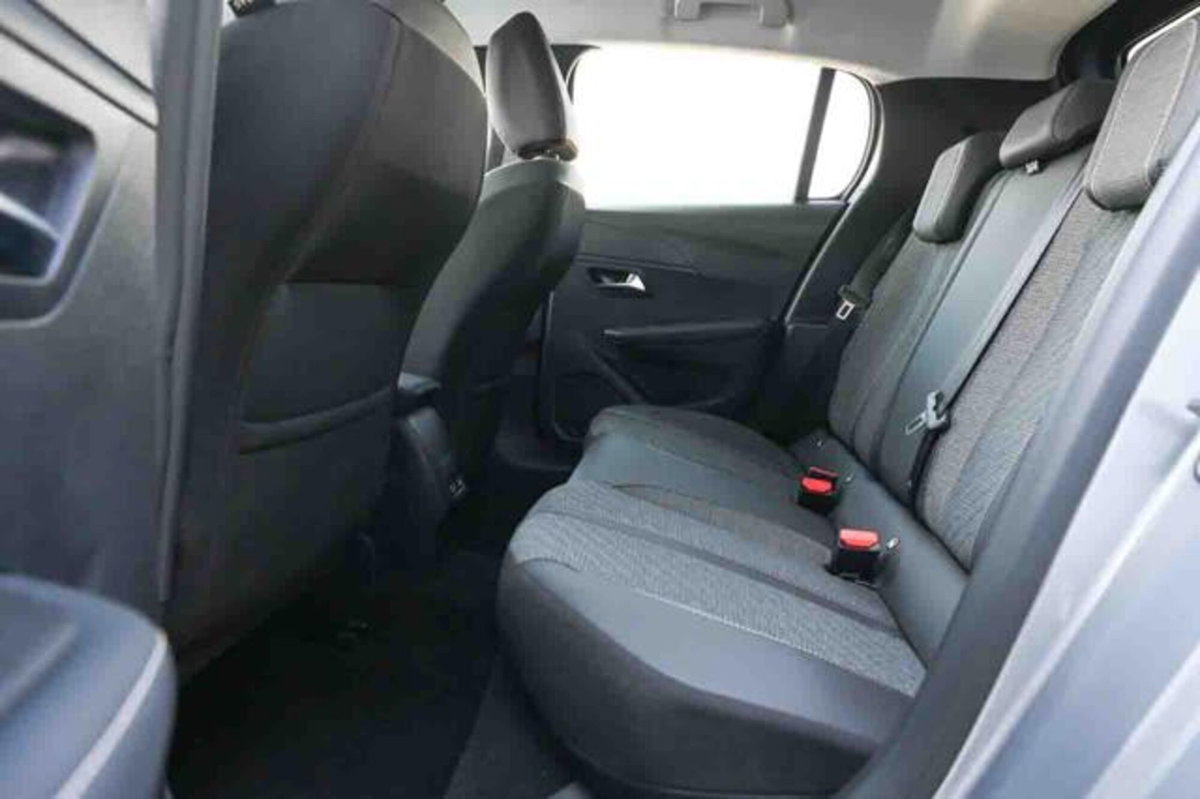 Peugeot 208 PureTech 100 Stop&Start 5 porte Allure (11)