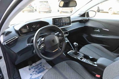 Peugeot 208 PureTech 100 Stop&Start 5 porte Allure (8)