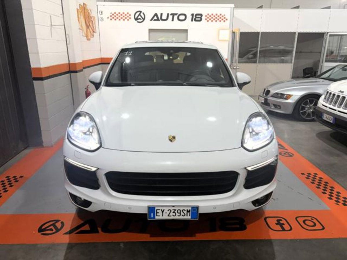 Porsche Cayenne 3.0 Diesel (2)