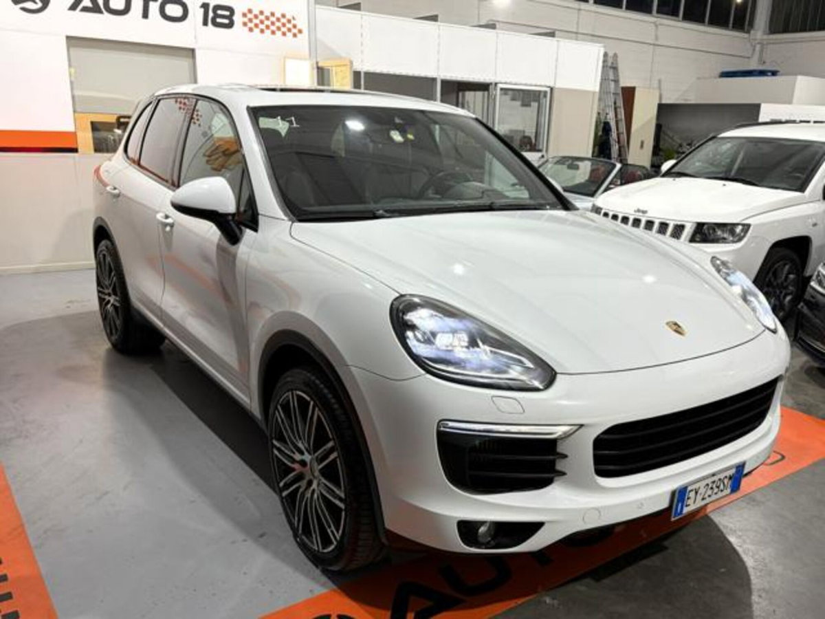 Porsche Cayenne 3.0 Diesel (16)