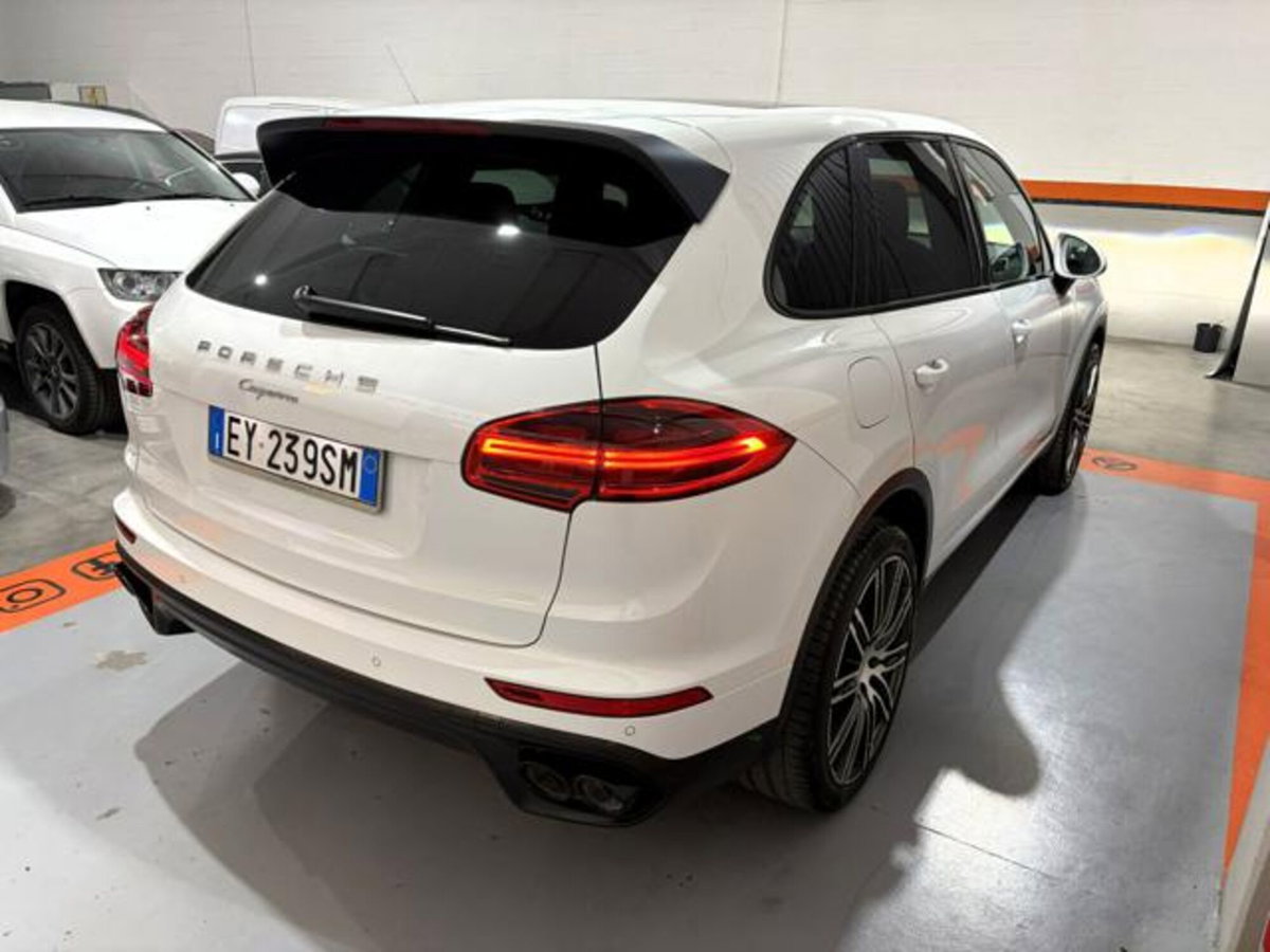 Porsche Cayenne 3.0 Diesel (6)