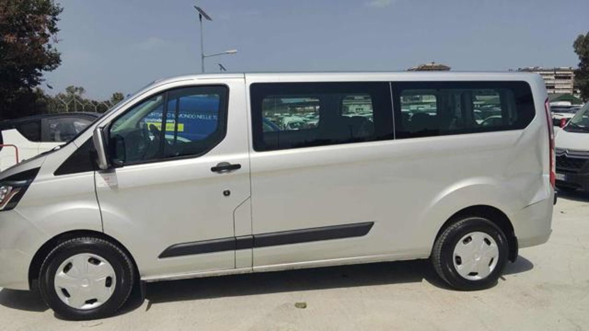 Ford Transit Custom Furgone 320 2.0 TDCi 130 PL Furgone Trend (16)