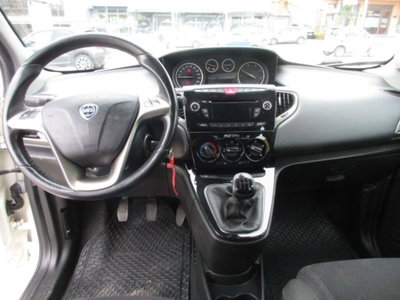 Lancia Ypsilon 1.3 MJT 16V 95 CV 5 porte S&S Gold (11)