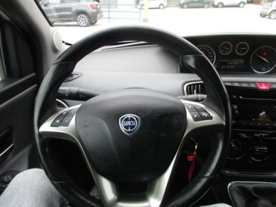Lancia Ypsilon 1.3 MJT 16V 95 CV 5 porte S&S Gold (12)