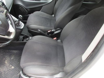 Lancia Ypsilon 1.3 MJT 16V 95 CV 5 porte S&S Gold (9)
