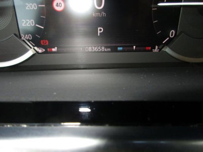 Land Rover Range Rover Evoque 2.0D I4-L.Flw 150 CV AWD Auto SE (15)
