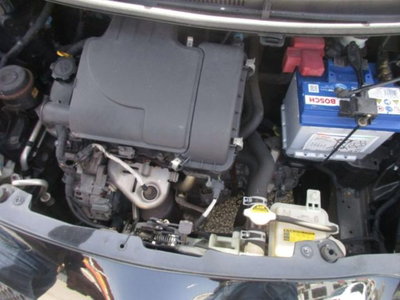 Toyota Yaris 16V cat 5 porte Sol (15)