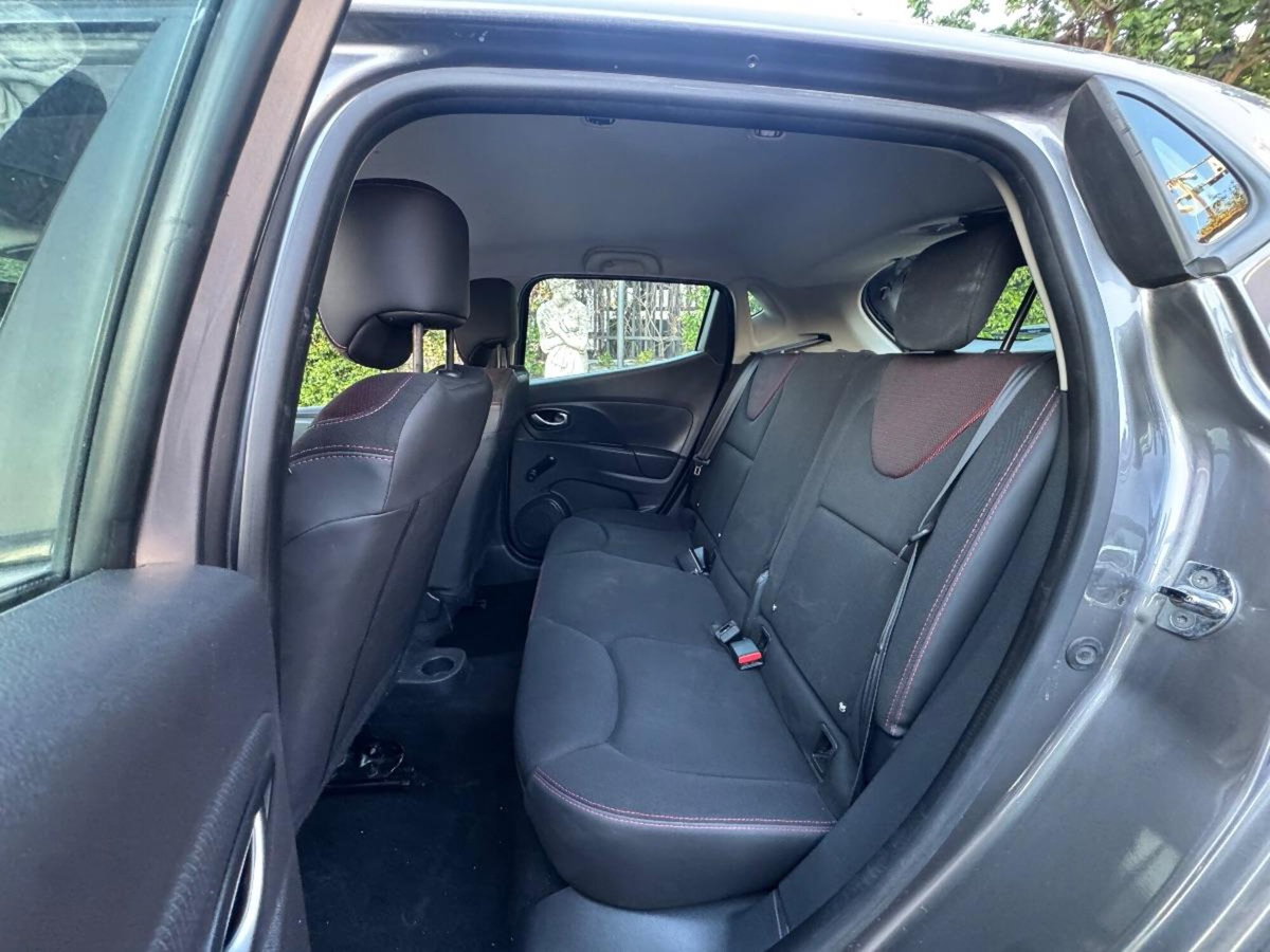 Renault Clio SCe 75 CV 5 porte Intens (7)