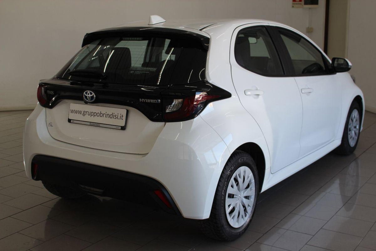Toyota Yaris Cross 1.5 Hybrid 5p. E-CVT Active (4)