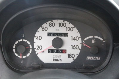 Fiat Seicento 1.1i cat Sporting (9)