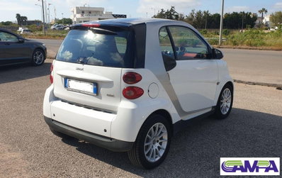 smart Fortwo 1000 52 kW MHD coupé passion (10)