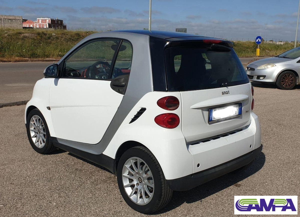 smart Fortwo 1000 52 kW MHD coupé passion (8)