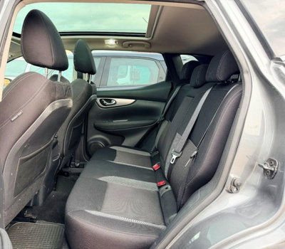 Nissan Qashqai 1.5 dCi N-Connecta (10)