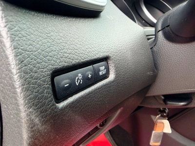 Nissan Qashqai 1.5 dCi N-Connecta (16)