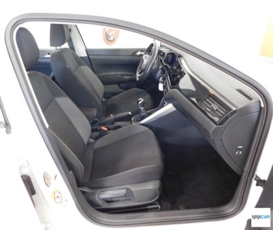 Volkswagen Polo 1.0 tsi Style 95cv (12)