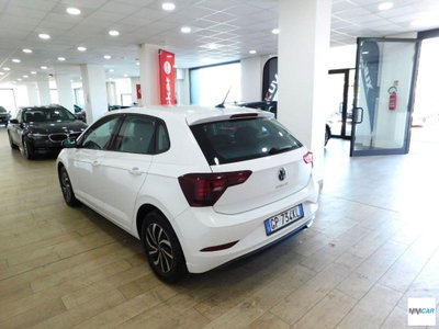 Volkswagen Polo 1.0 tsi Style 95cv (4)