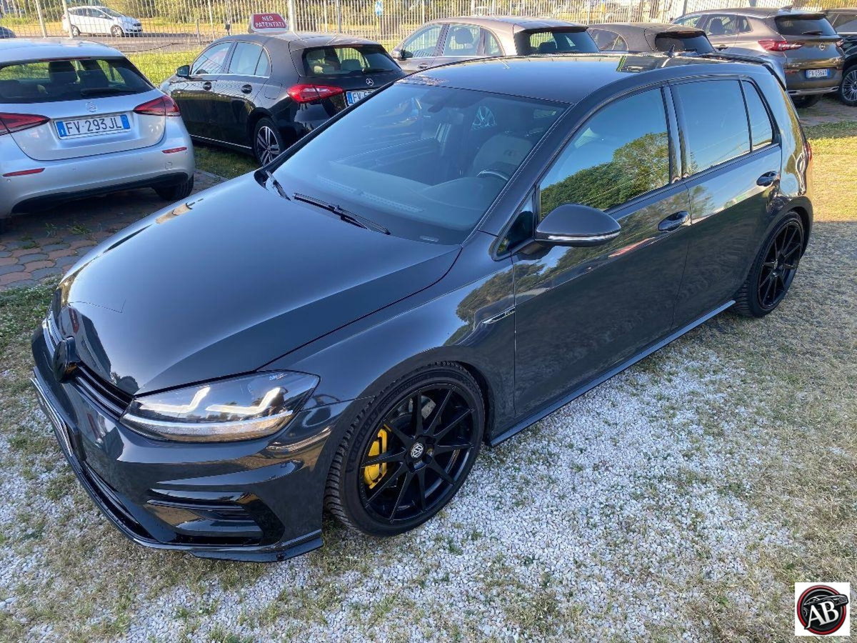 Volkswagen Golf Variant 1.5 TSI 150 CV EVO ACT R-Line (2)