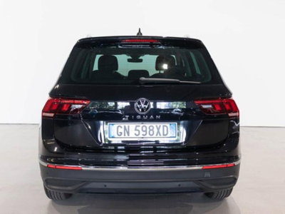 Volkswagen Tiguan 2.0 tdi Life 150cv dsg (6)