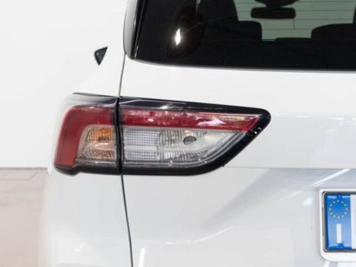Ford Kuga 2.5 200 CV 4WD 5tronic Titanium (10)