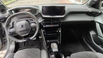 Peugeot 208 51 kWh GT (11)