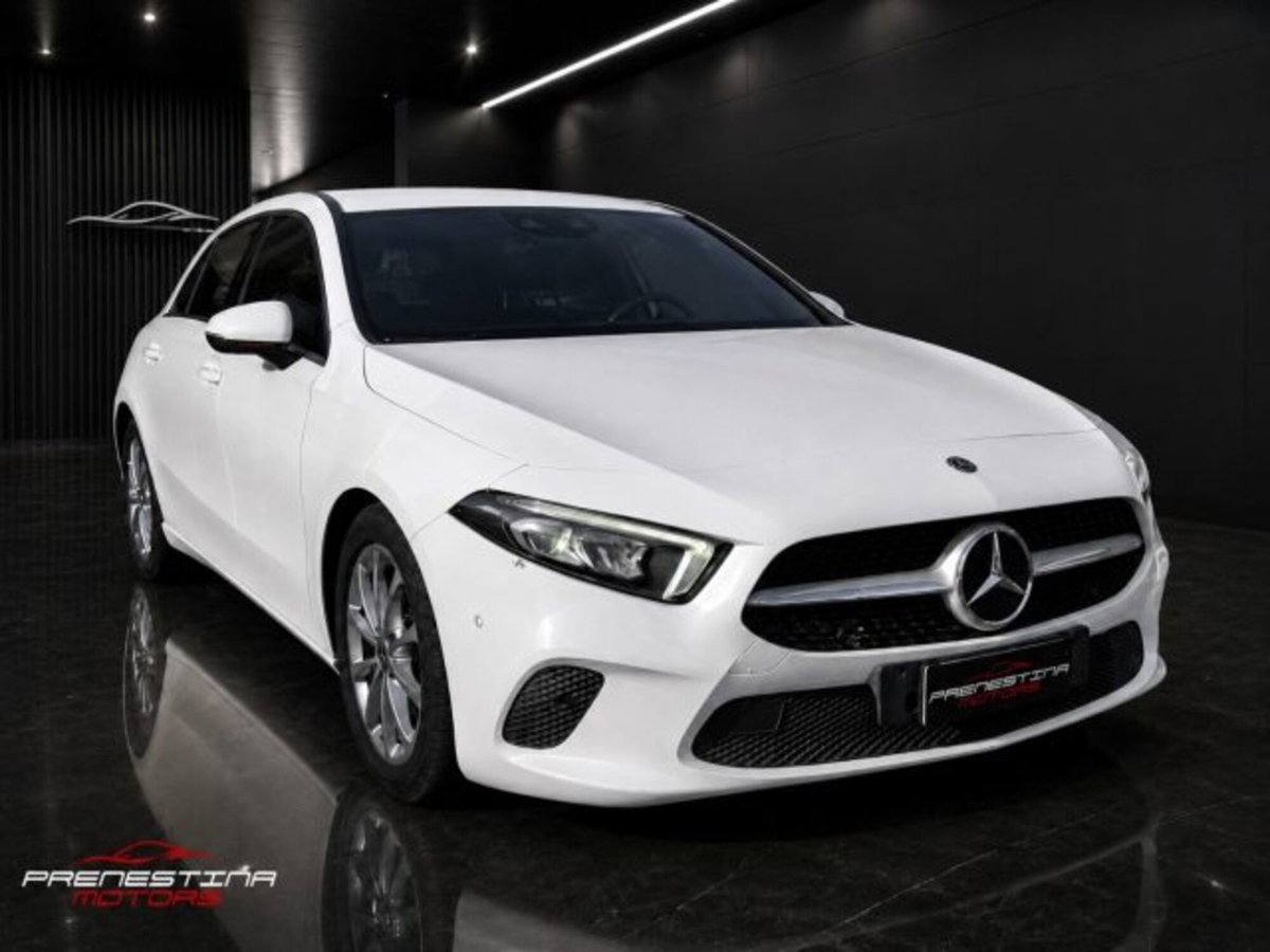 Mercedes-Benz Classe A Sedan 180 d Automatic 4p. Sport (2)