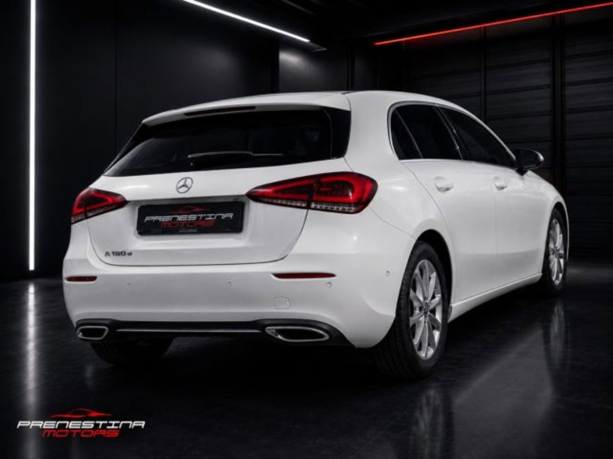 Mercedes-Benz Classe A Sedan 180 d Automatic 4p. Sport (4)
