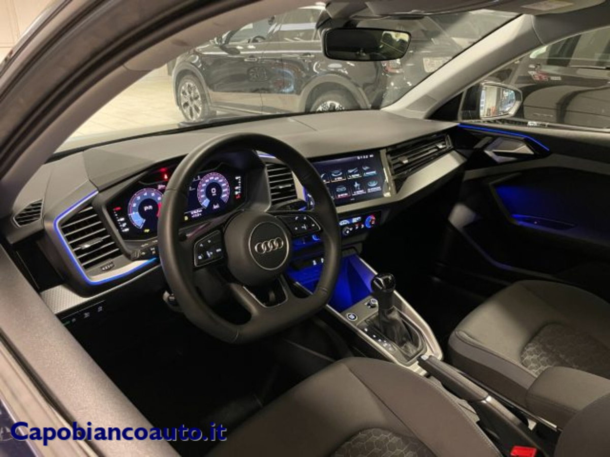 Audi A1 Sportback 30 TFSI S tronic Identity Black (11)