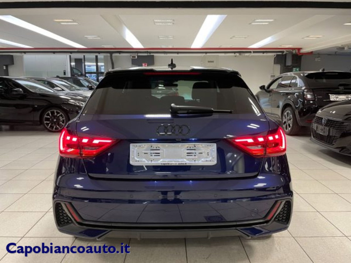 Audi A1 Sportback 30 TFSI S tronic Identity Black (6)