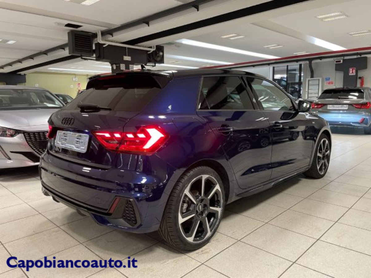 Audi A1 Sportback 30 TFSI S tronic Identity Black (7)