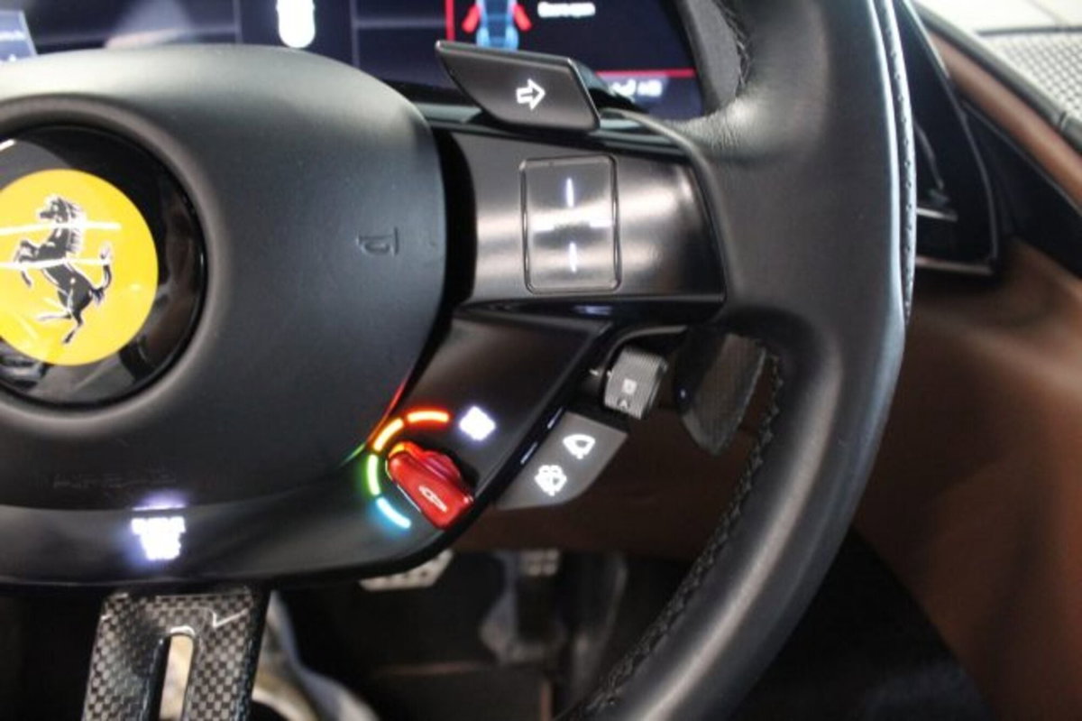 Ferrari Roma Spider 3.9 F1 dct (18)