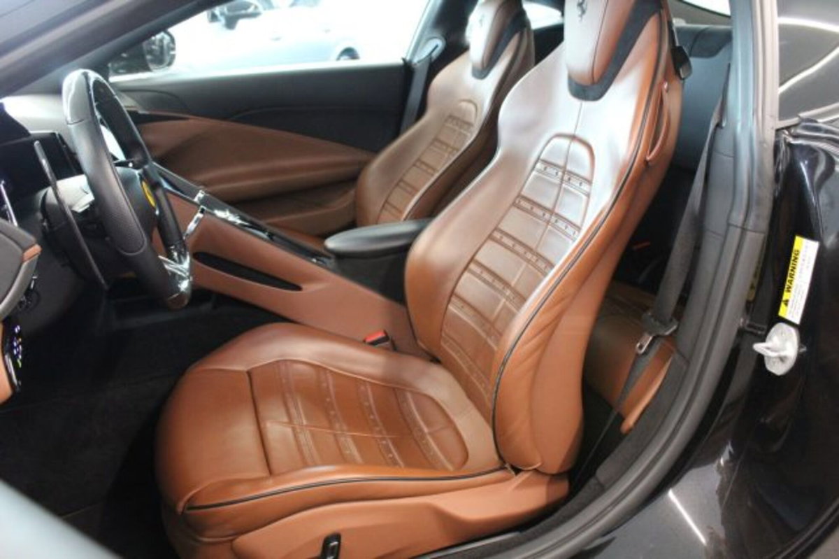 Ferrari Roma Spider 3.9 F1 dct (2)