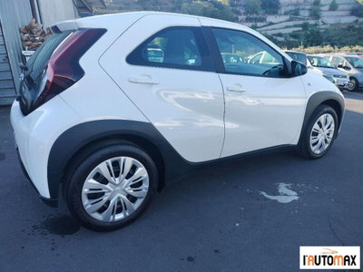 Toyota Aygo X 1.0 Active 72cv s-cvt (5)