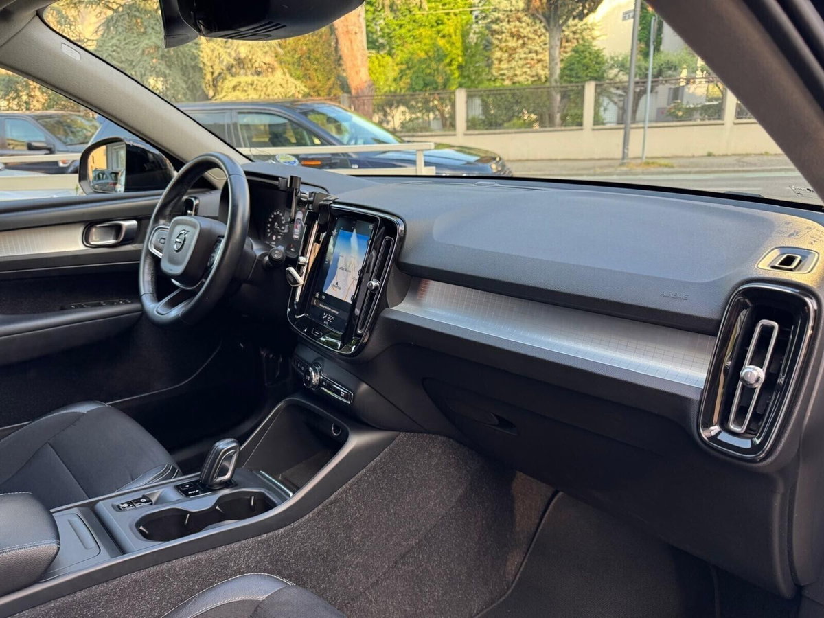 Volvo XC40 D3 Geartronic R-design (13)