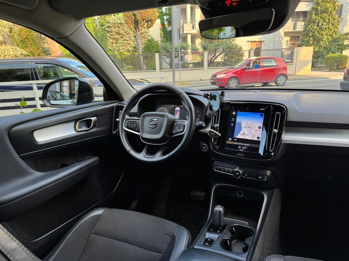 Volvo XC40 D3 Geartronic R-design (14)