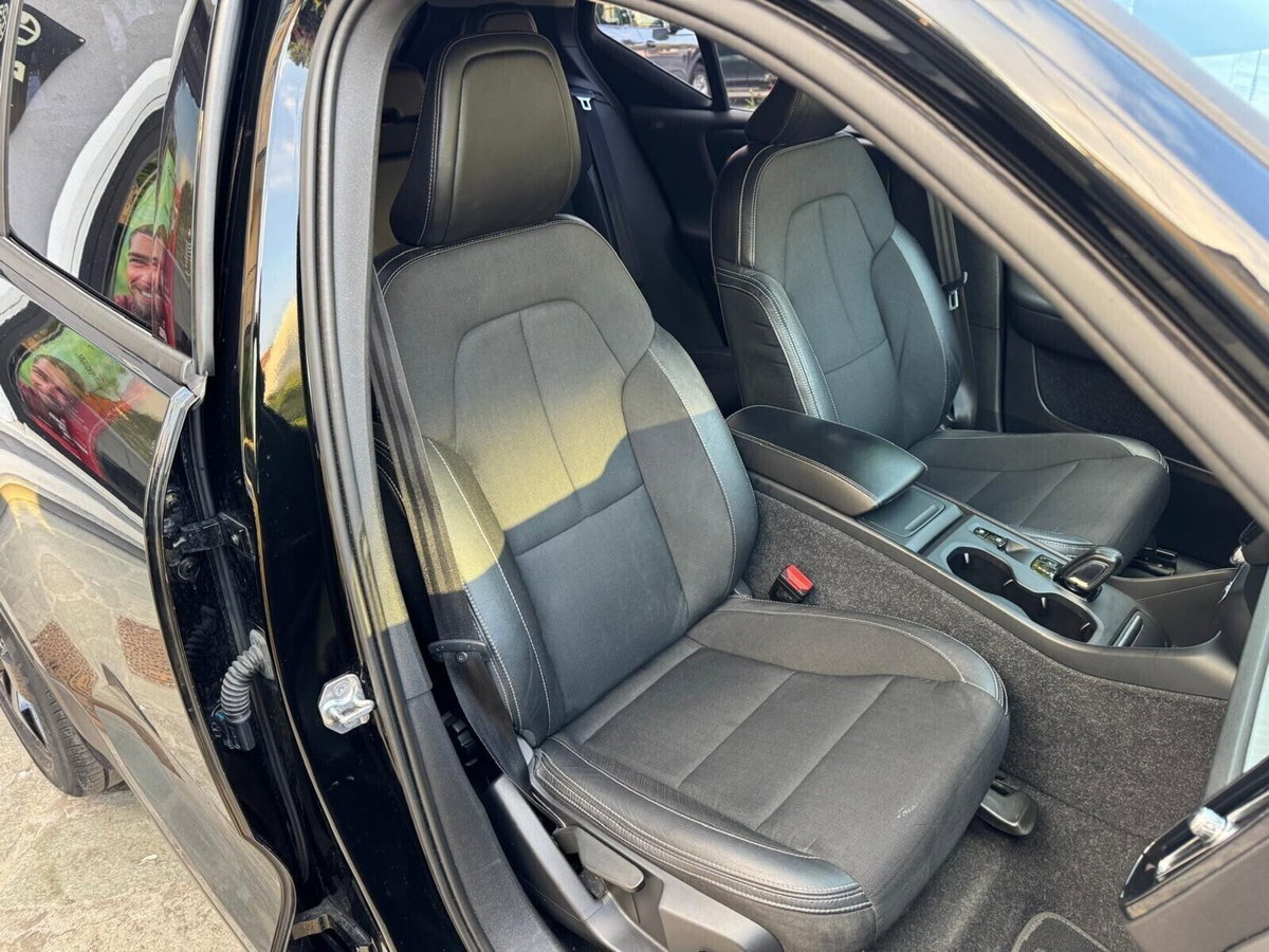 Volvo XC40 D3 Geartronic R-design (17)