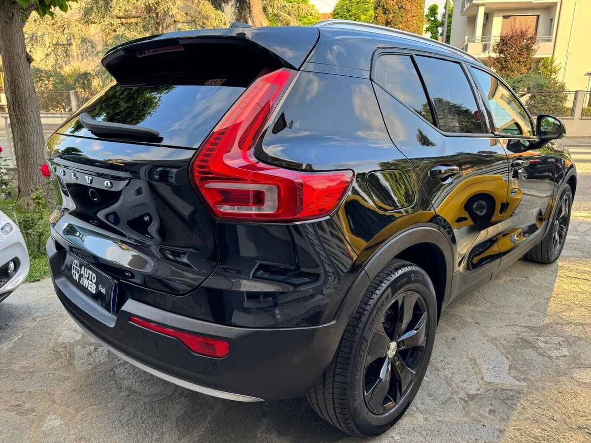 Volvo XC40 D3 Geartronic R-design (9)