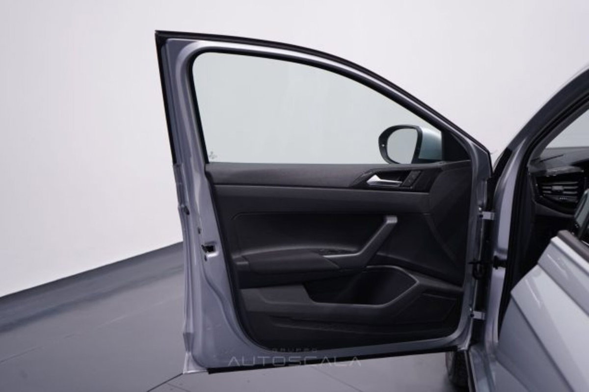 Volkswagen Taigo 1.0 TSI 110 CV DSG Life (9)