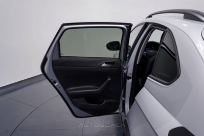 Volkswagen Taigo 1.0 TSI 110 CV DSG Life (19)