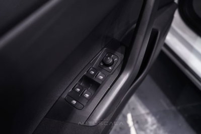Volkswagen Taigo 1.0 tsi Life 95cv (10)