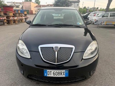 Lancia Ypsilon 1.2 Versus (14)