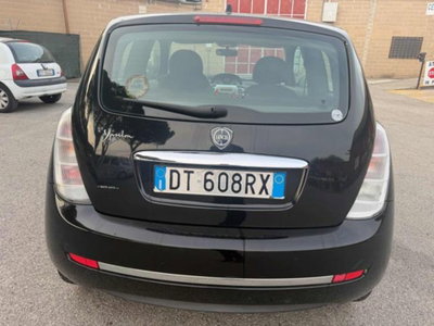 Lancia Ypsilon 1.2 Versus (8)