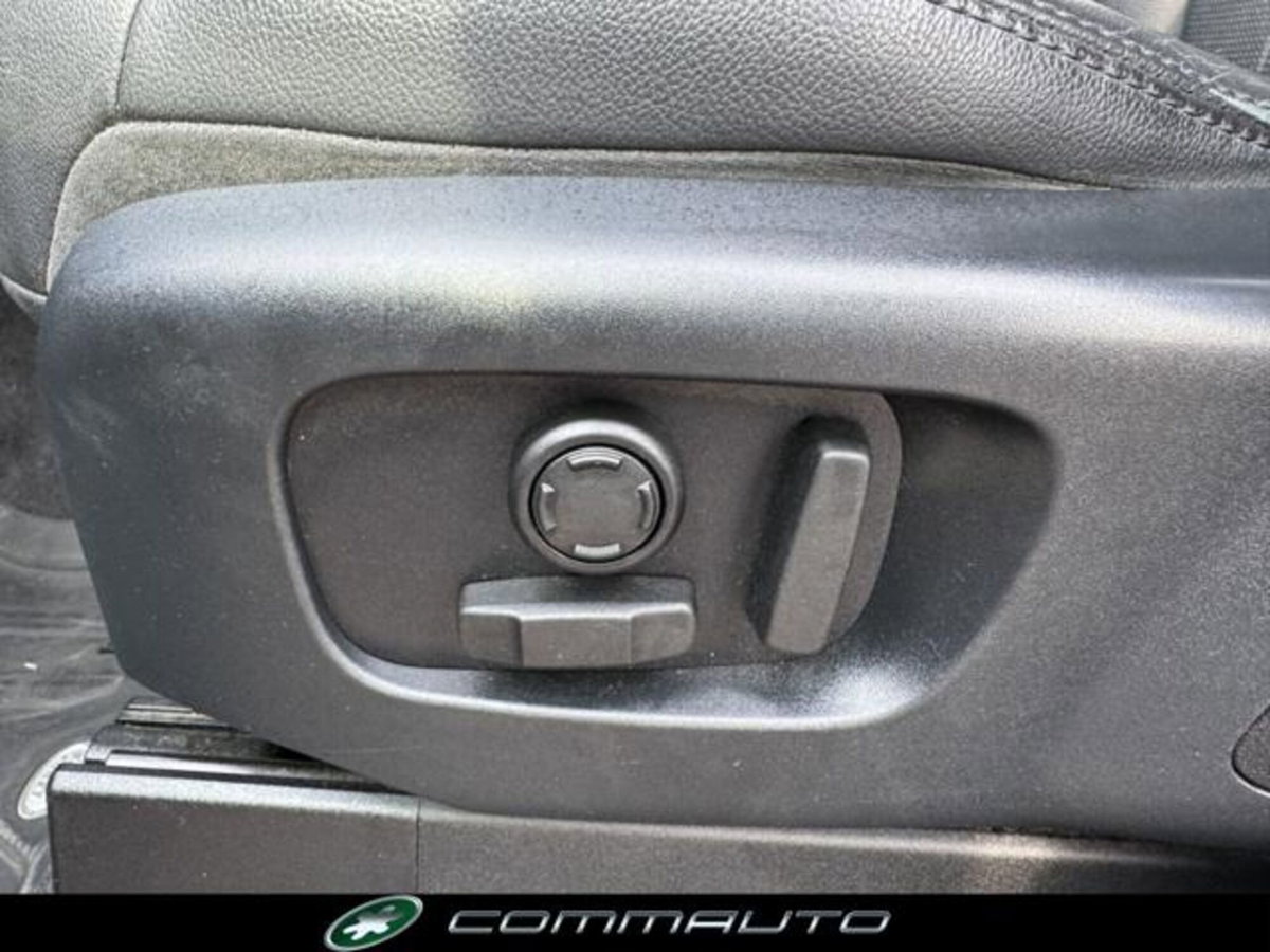Land Rover Discovery 3.0 SDV6 306 CV HSE (11)