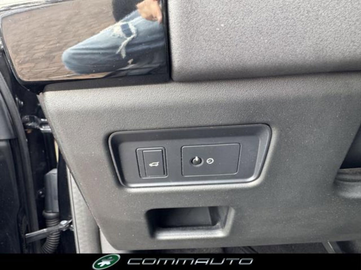 Land Rover Discovery 3.0 SDV6 306 CV HSE (13)