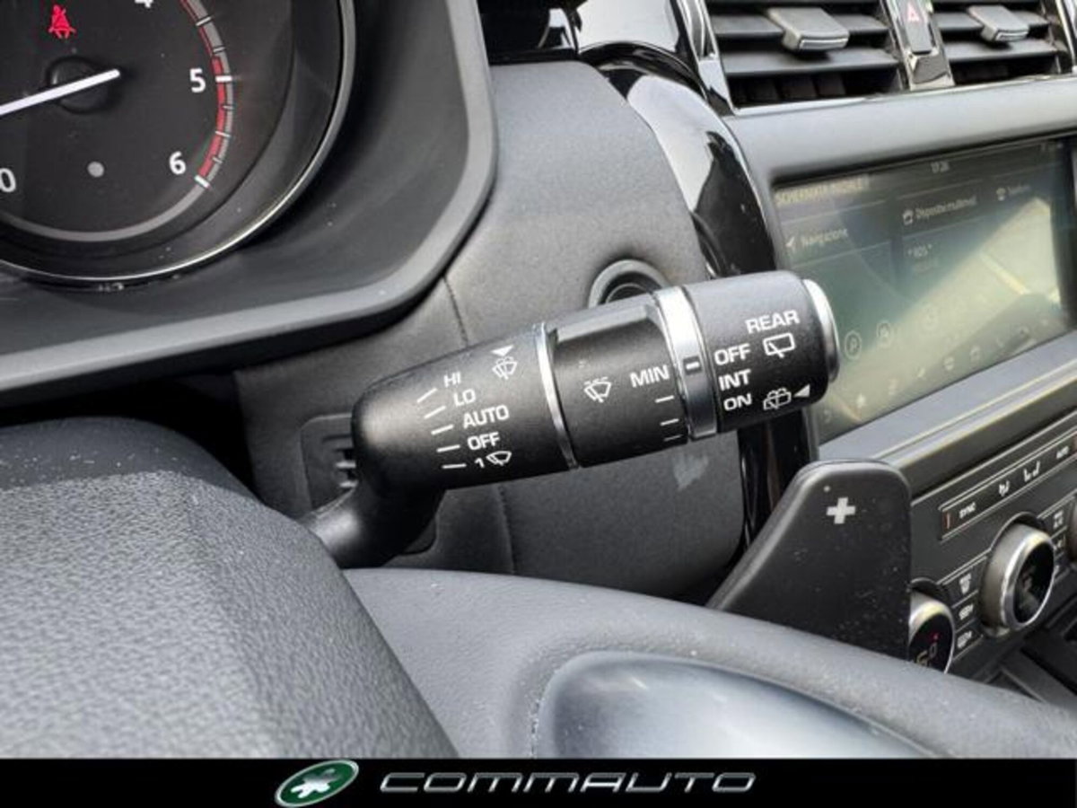 Land Rover Discovery 3.0 SDV6 306 CV HSE (15)
