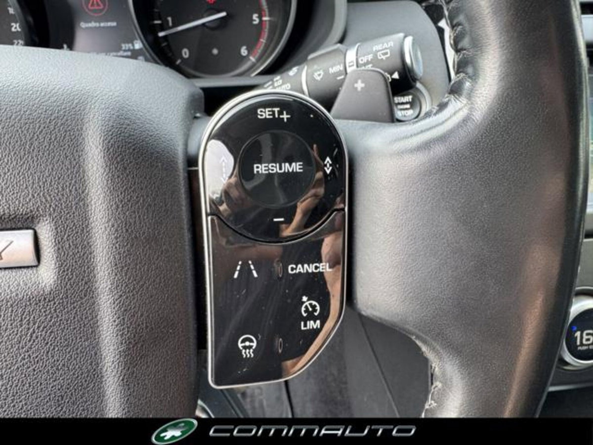Land Rover Discovery 3.0 SDV6 306 CV HSE (18)