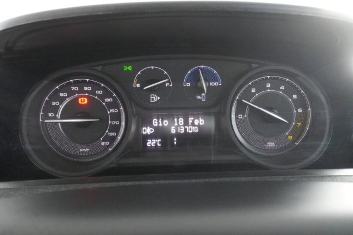 Lancia Ypsilon 1.0 FireFly 5 porte S&S Hybrid Silver Plus (15)