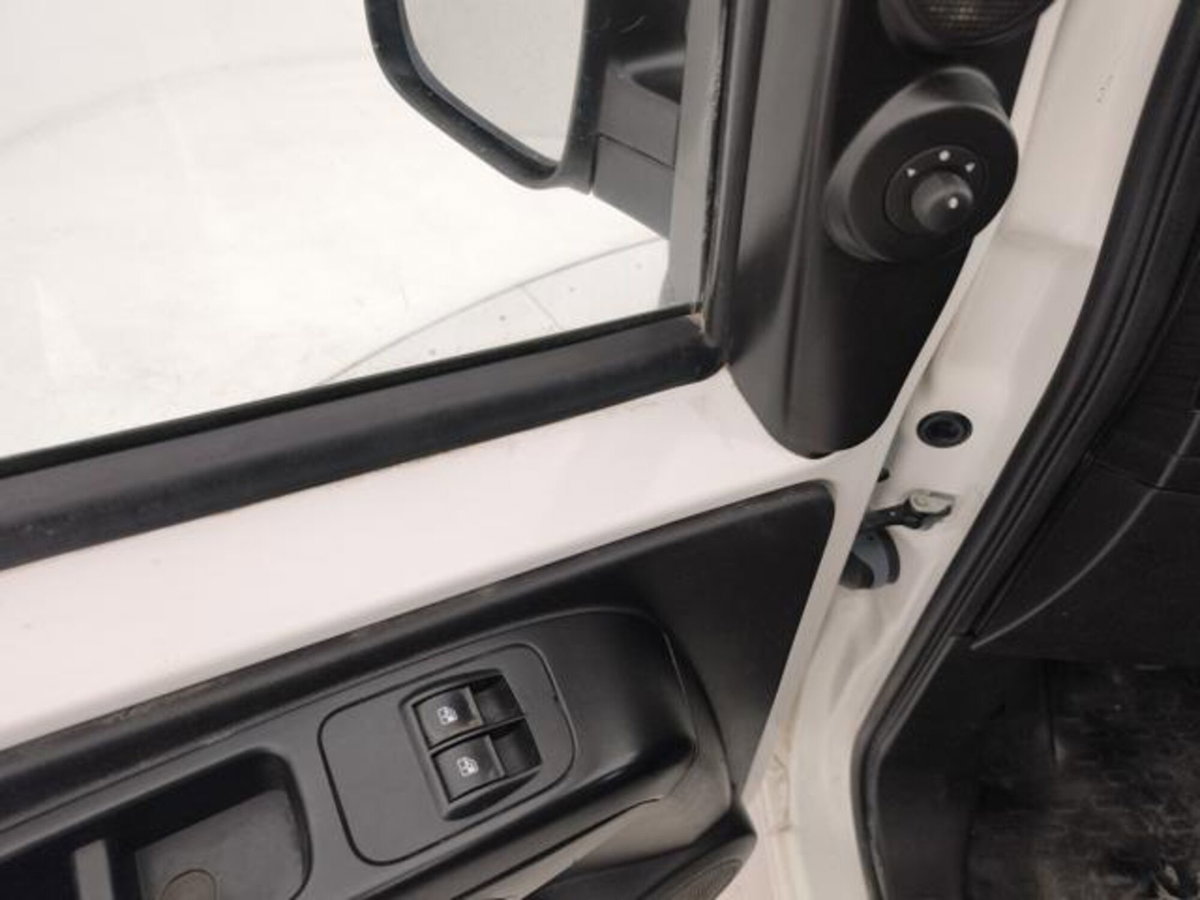Fiat Fiorino Furgone cargo 1.3 mjt 95cv ecojet SX E6d-temp (16)